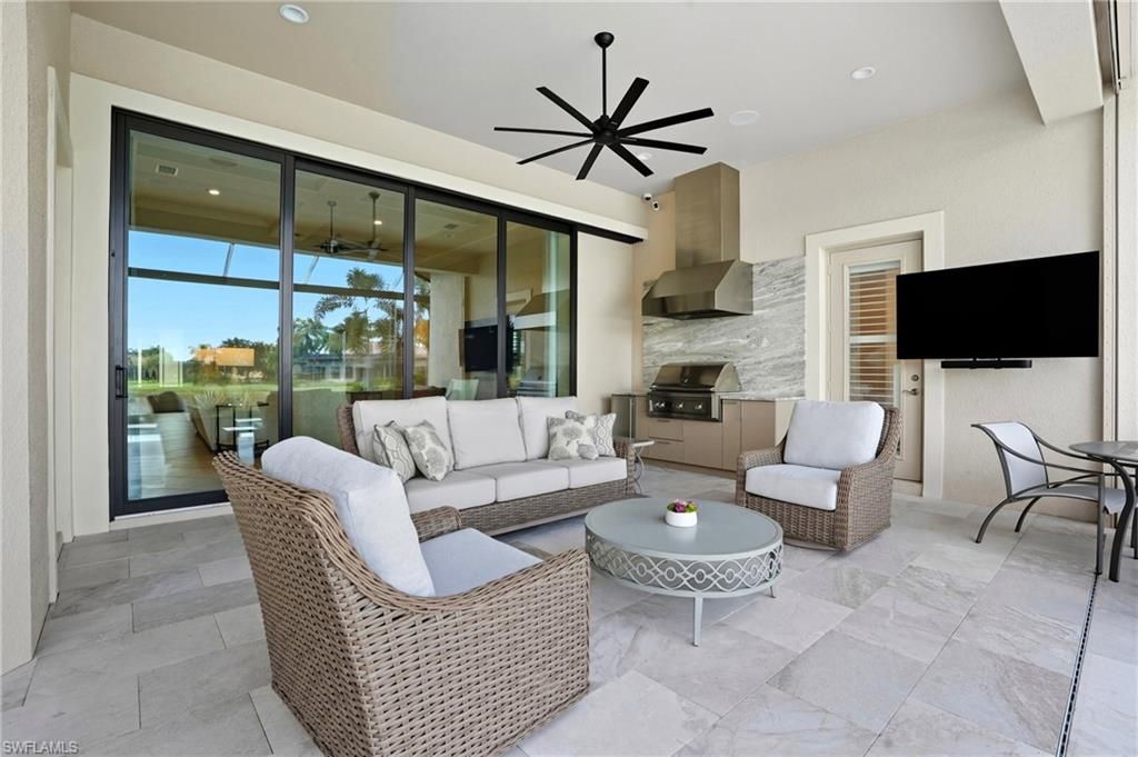 Interior, Living room, Pendant Lights, Recessed Lighting