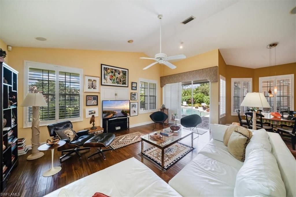 Dining room, Interior, Living room, Pendant Lights, Wood Texture Flooring