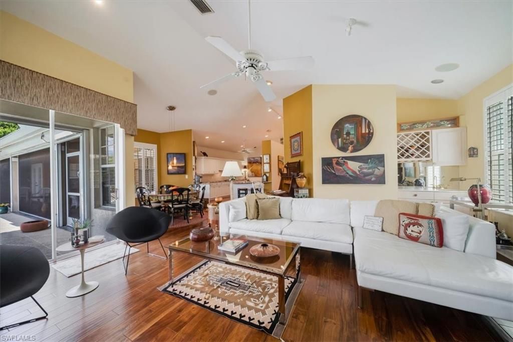 Dining room, Interior, Kitchen, Living room, Pendant Lights, Recessed Lighting, Wood Texture Flooring
