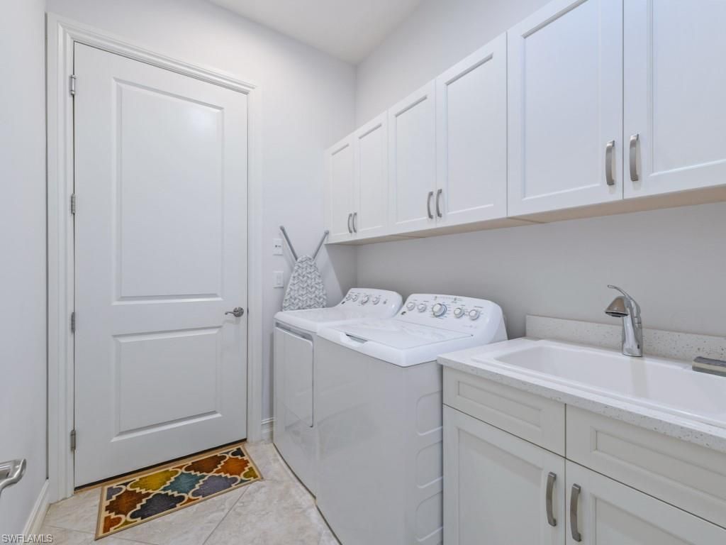 Interior, Washer