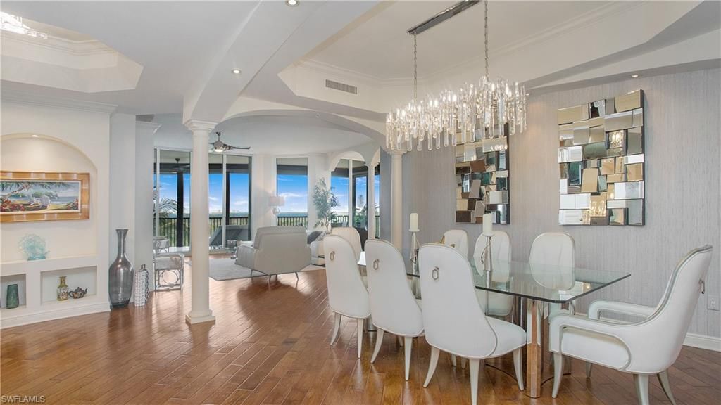 Chandelier, Dining room, Interior, Living room, Recessed Lighting, Water, Wood Texture Flooring