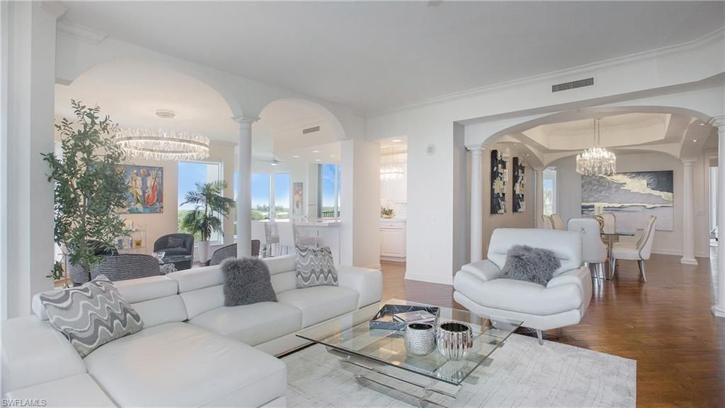 Chandelier, Dining room, Interior, Living room, Wood Texture Flooring