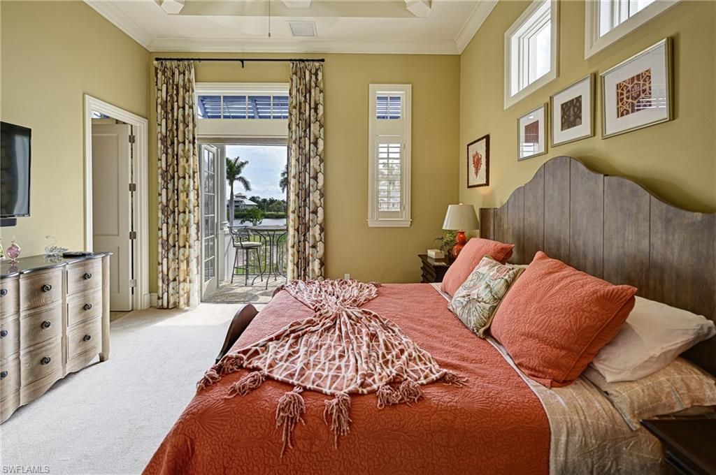 Bedroom, Interior, Water