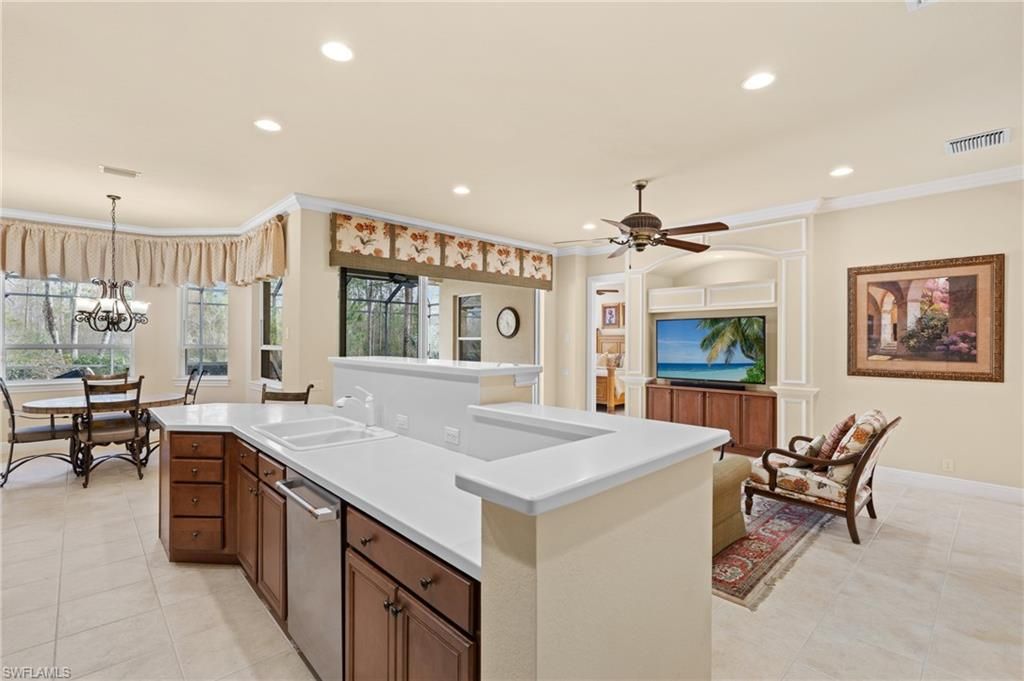 Dining room, Interior, Kitchen, Pendant Lights, Recessed Lighting