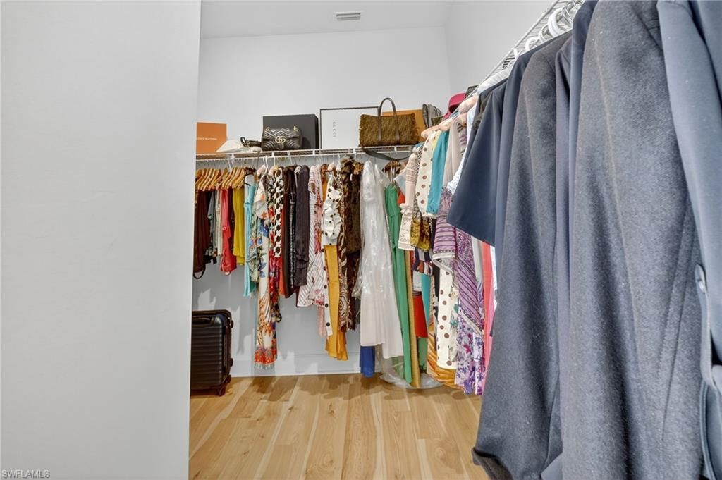 Interior, Walk-in Closets, Wood Texture Flooring