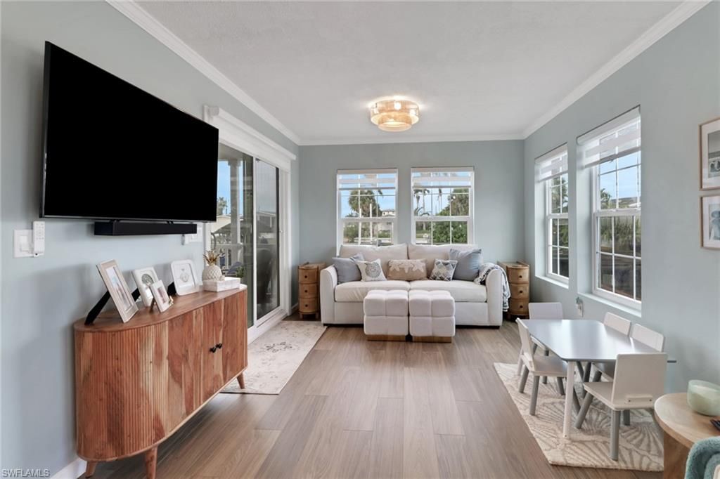 Dining room, Interior, Living room, Wood Texture Flooring