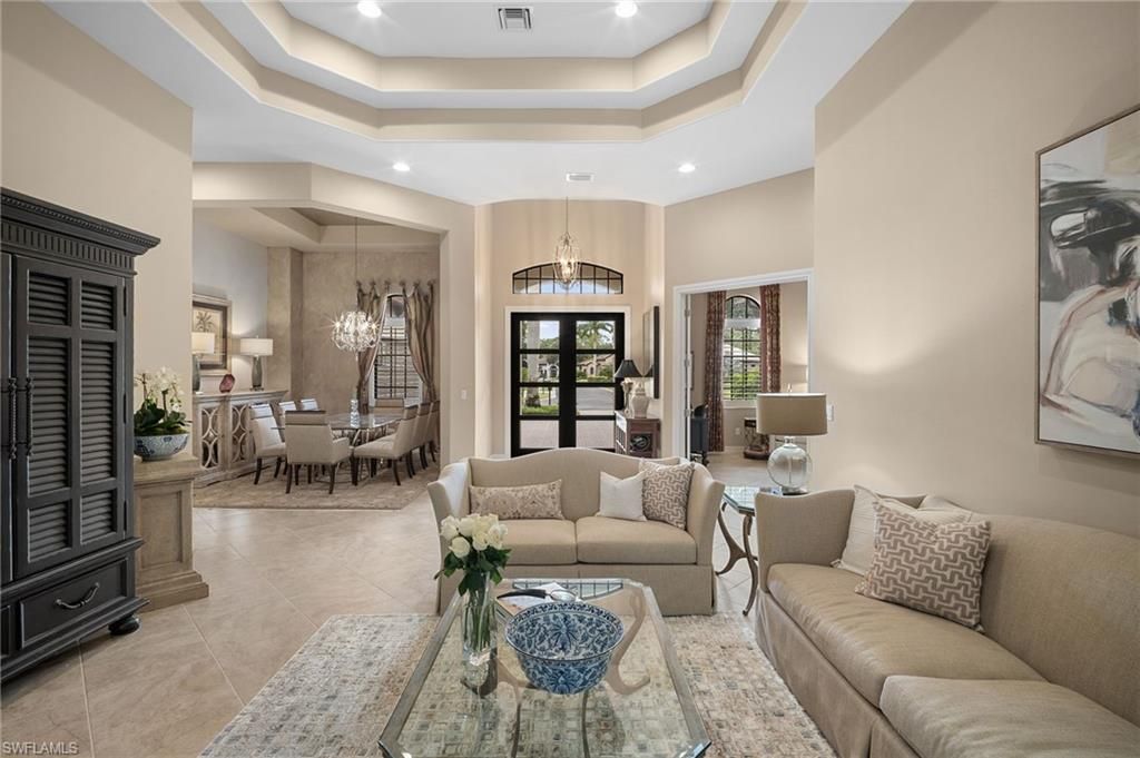 Chandelier, Dining room, Interior, Living room, Pendant Lights, Recessed Lighting