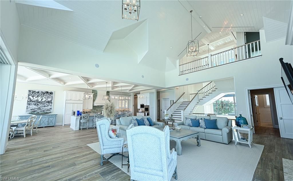 Dining room, Interior, Kitchen, Living room, Pendant Lights, Recessed Lighting, Wood Texture Flooring
