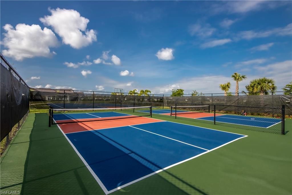 Exterior, Tennis Courts