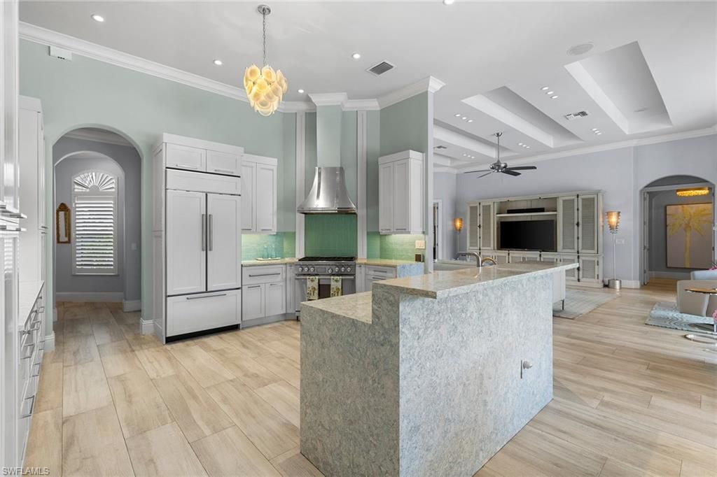 Interior, Kitchen, Pendant Lights, Recessed Lighting, Wood Texture Flooring