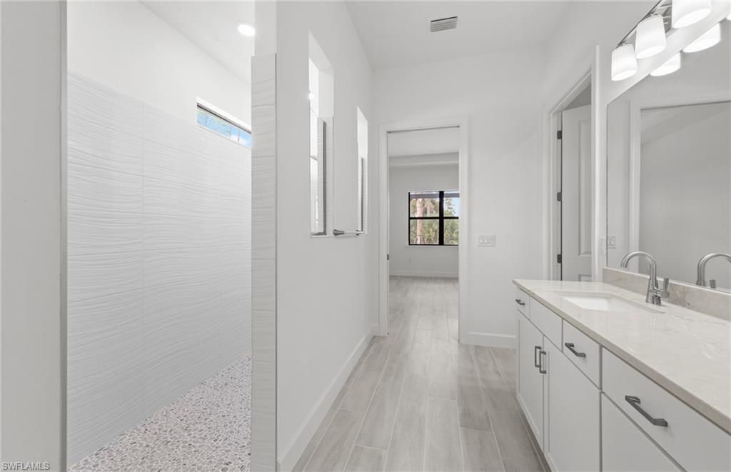 Bathroom, Interior, Recessed Lighting, Wood Texture Flooring