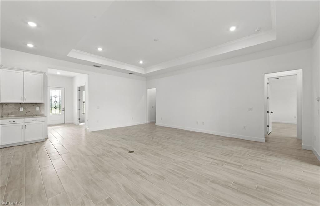 Empty room, Interior, Recessed Lighting, Wood Texture Flooring