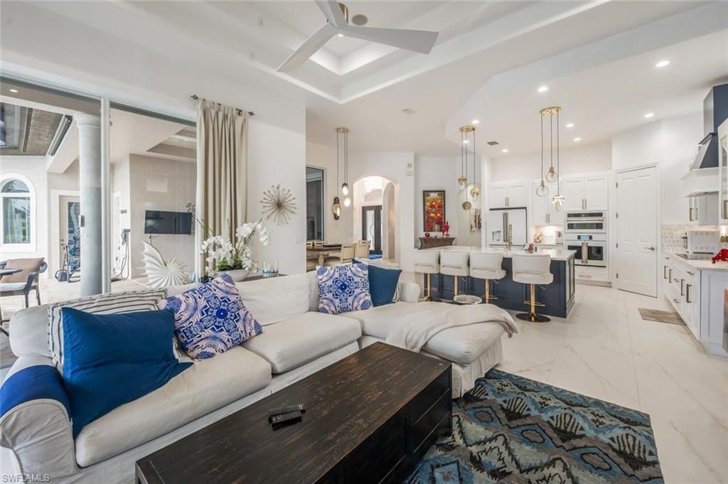 Interior, Kitchen, Living room, Marble, Pendant Lights, Recessed Lighting, Stainless Steel Appliances
