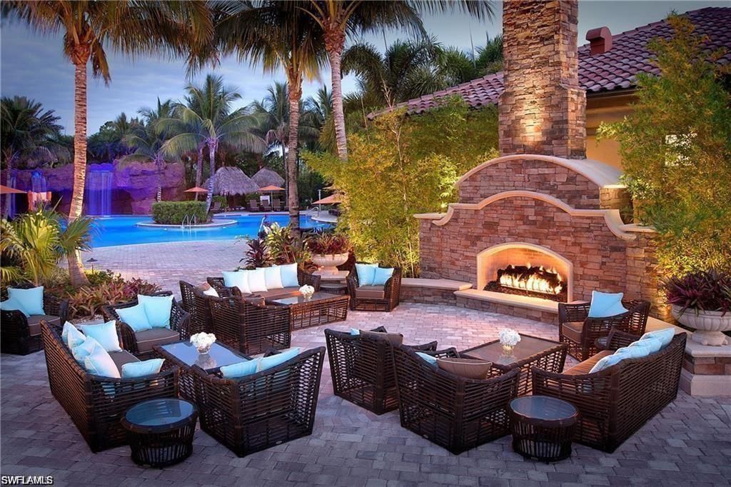 Exterior, Fireplace, Pool