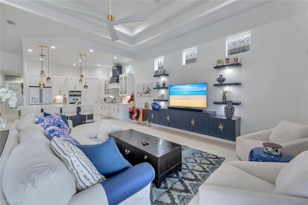 Interior, Kitchen, Living room, Pendant Lights, Recessed Lighting