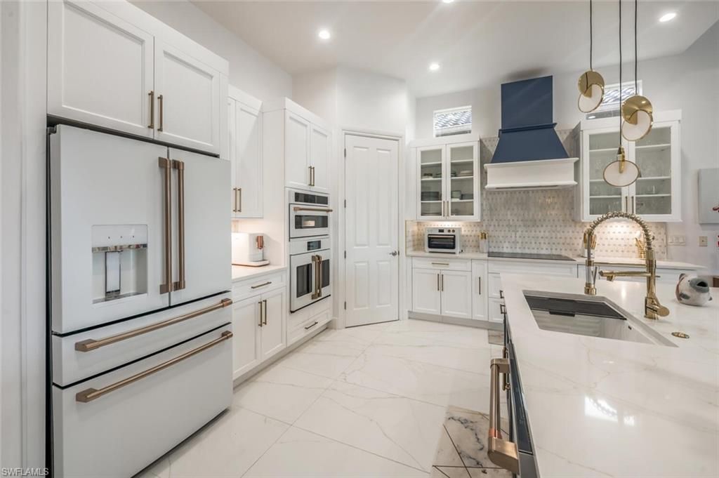 Interior, Kitchen, Marble, Pendant Lights, Recessed Lighting