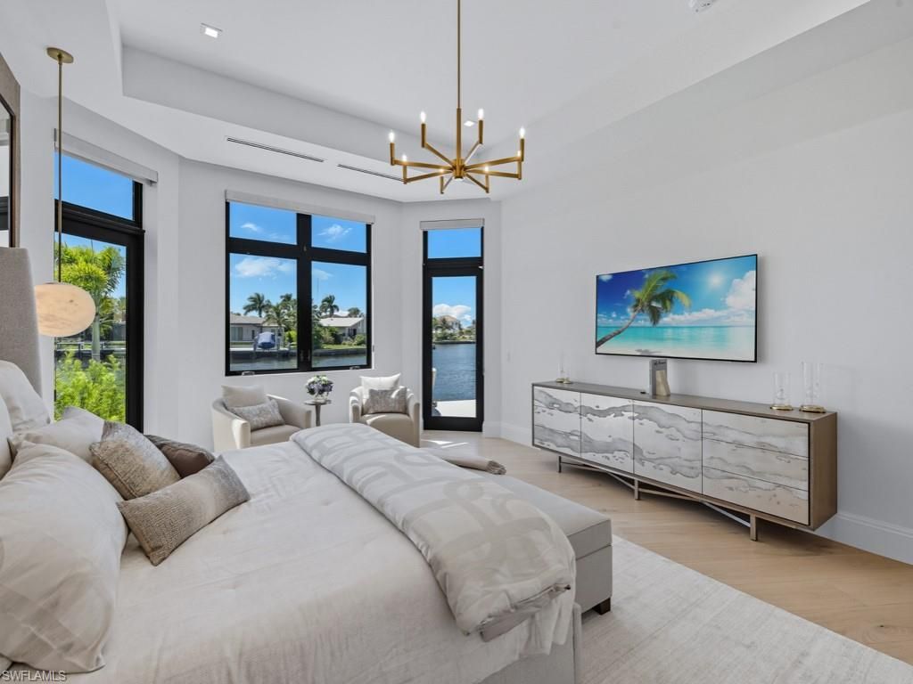 Bedroom, Interior, Pendant Lights, Recessed Lighting, Water, Wood Texture Flooring