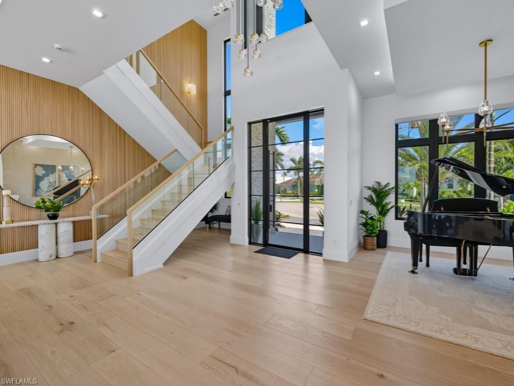 Interior, Pendant Lights, Piano, Recessed Lighting, Wood Texture Flooring