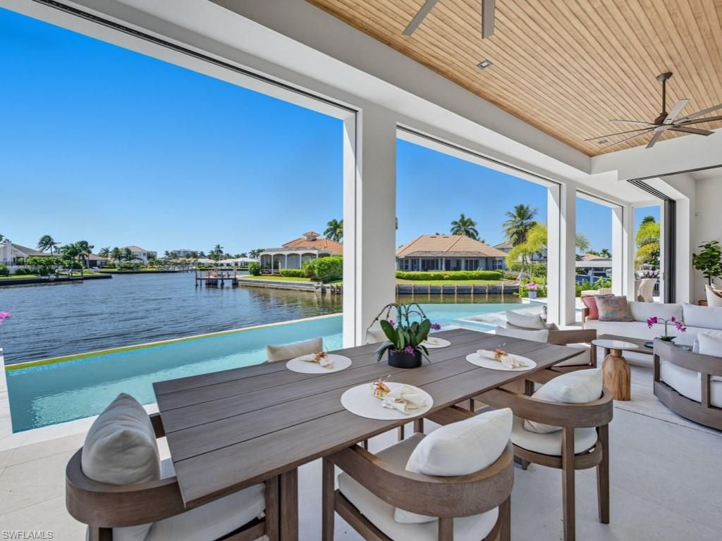 Dining room, Interior, Living room, Water