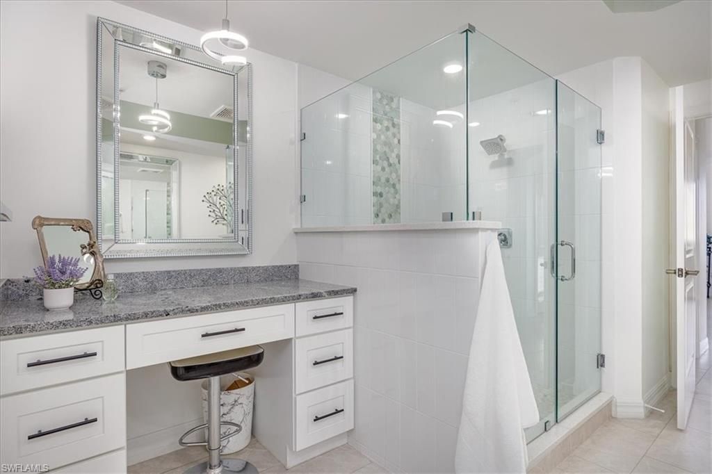 Bathroom, Glass Shower, Interior, Pendant Lights, Recessed Lighting