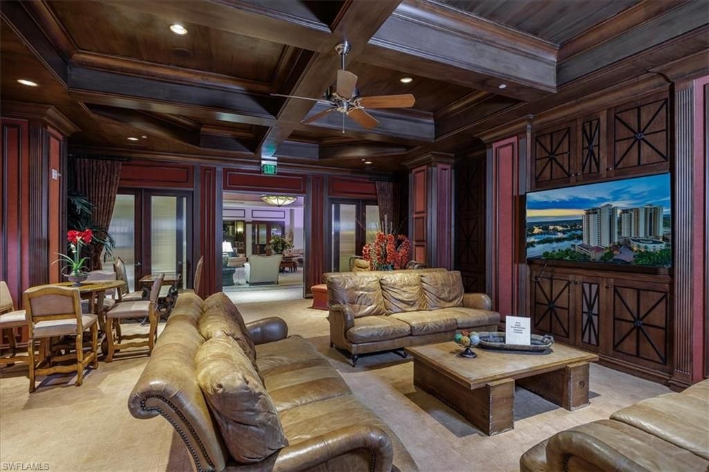 Dining room, Interior, Living room, Recessed Lighting, Wooden Beams, Wooden Ceilings