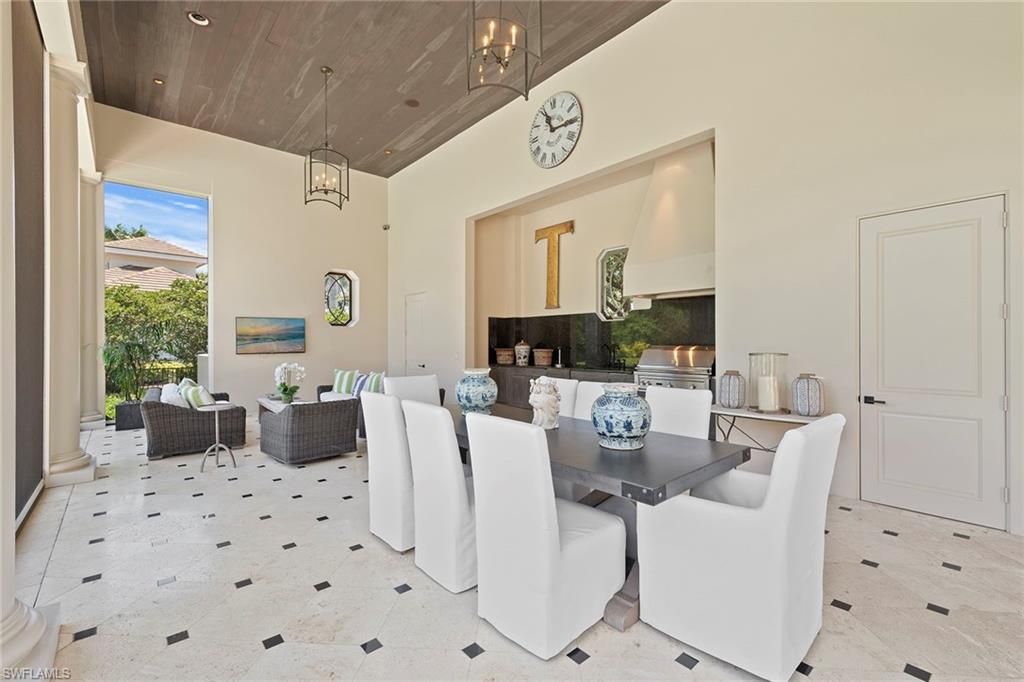 Dining room, Interior, Living room, Pendant Lights, Recessed Lighting