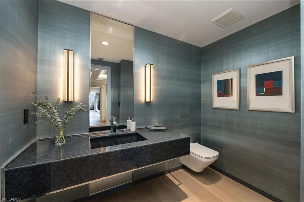 Bathroom, Interior, Recessed Lighting, Wood Texture Flooring
