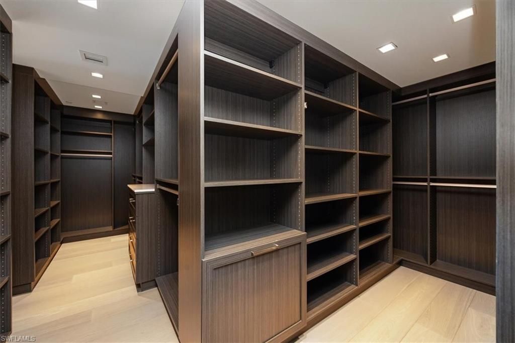 Interior, Recessed Lighting, Walk-in Closets, Wood Texture Flooring