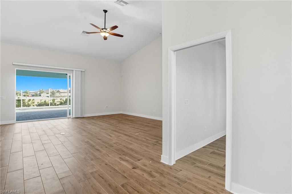 Empty room, Interior, Wood Texture Flooring