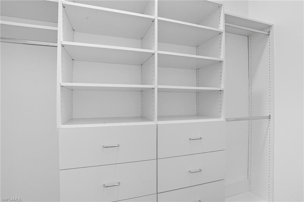 Interior, Walk-in Closets
