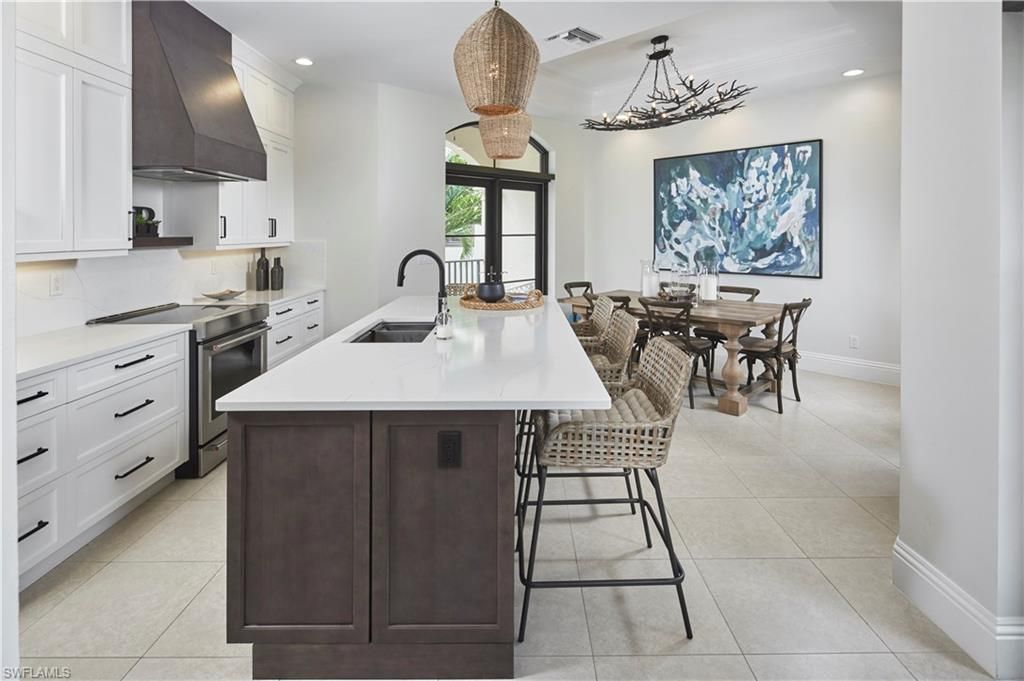 Dining room, Interior, Kitchen, Pendant Lights, Recessed Lighting, Stainless Steel Appliances
