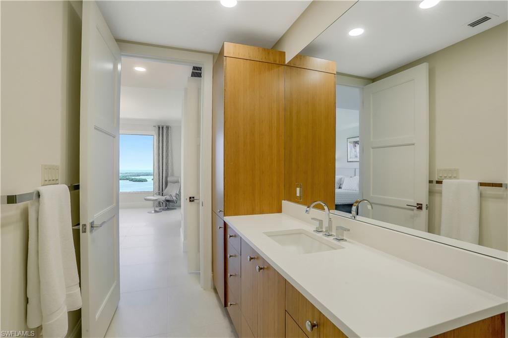 Bathroom, Interior, Recessed Lighting, Water