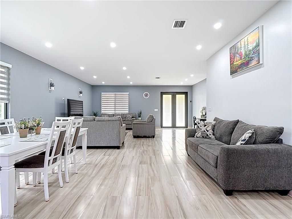 Dining room, Interior, Living room, Recessed Lighting, Wood Texture Flooring
