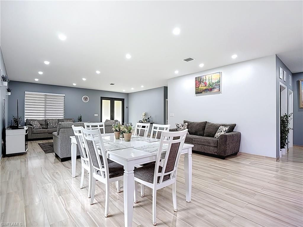 Dining room, Interior, Living room, Recessed Lighting, Wood Texture Flooring