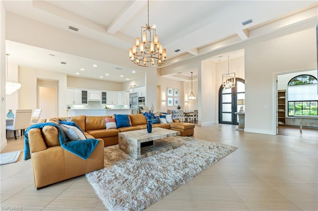 Chandelier, Dining room, Interior, Kitchen, Living room, Pendant Lights, Recessed Lighting, Stainless Steel Appliances