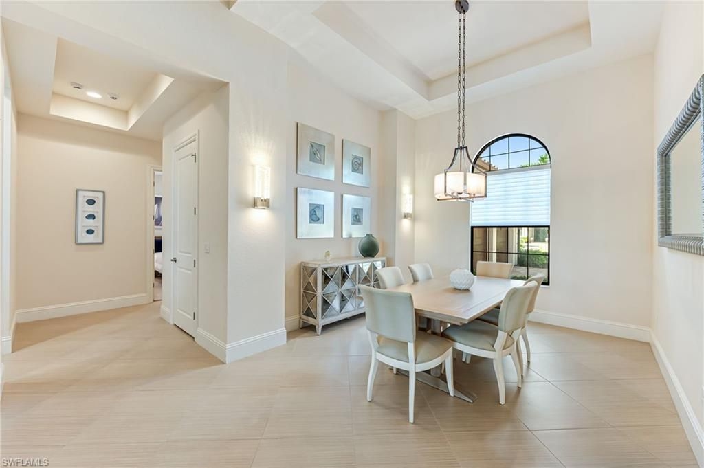 Dining room, Interior, Pendant Lights, Recessed Lighting