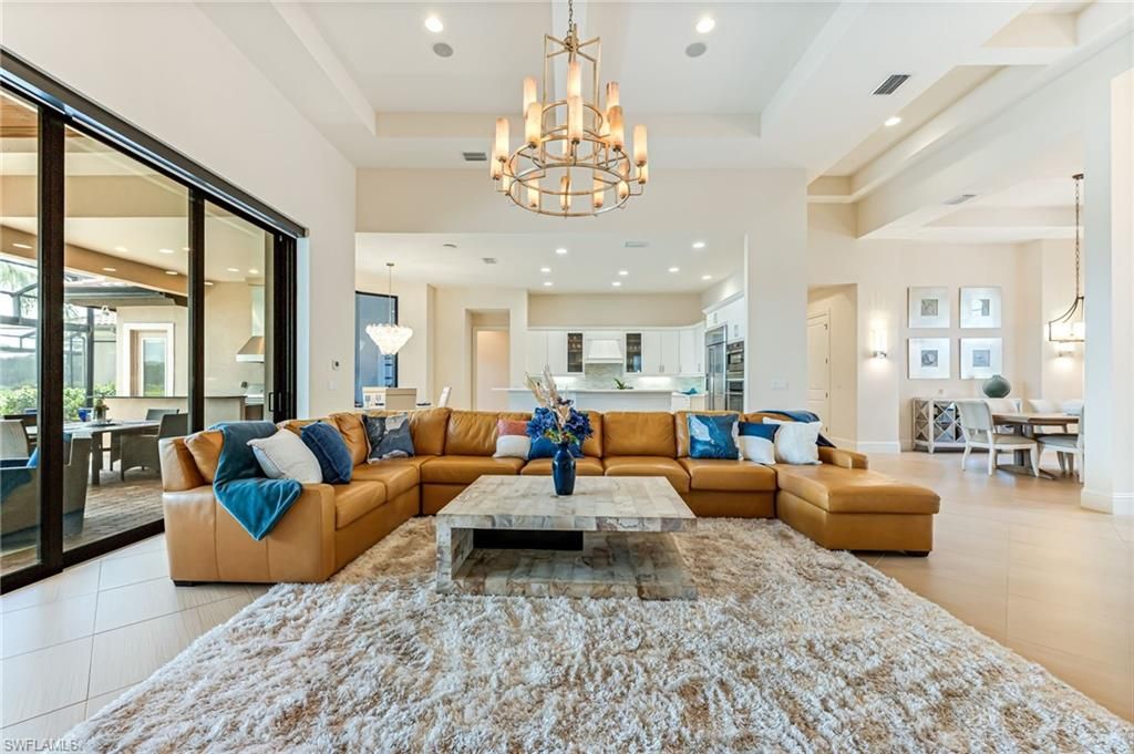 Chandelier, Dining room, Interior, Kitchen, Living room, Pendant Lights, Recessed Lighting