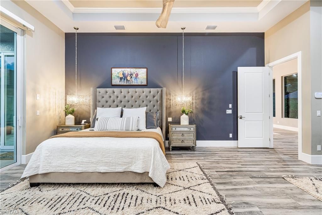 Bedroom, Interior, Pendant Lights, Wood Texture Flooring