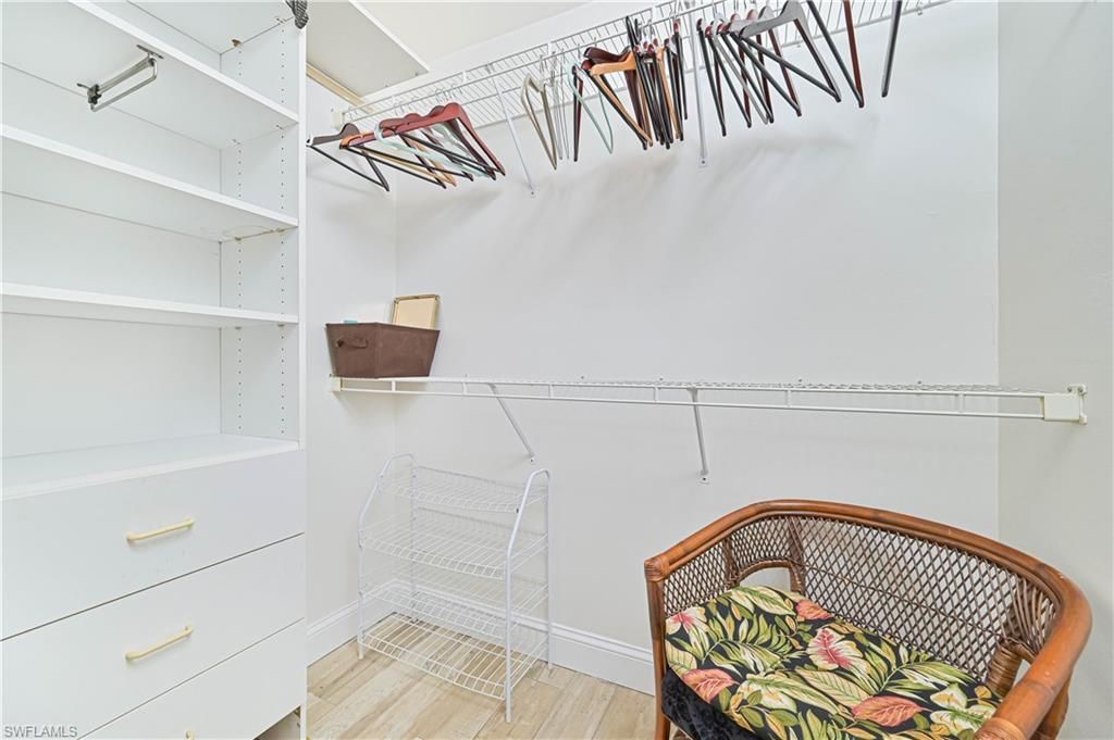 Interior, Walk-in Closets, Wood Texture Flooring