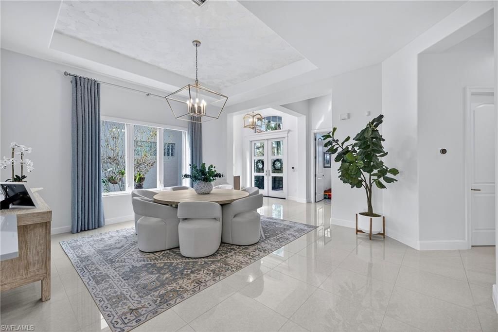 Dining room, Interior, Pendant Lights