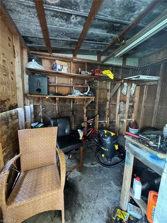 Garage, Interior, Wooden Beams, Wooden Walls