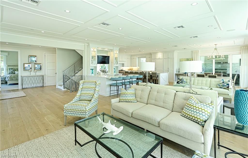 Interior, Kitchen, Living room, Pendant Lights, Recessed Lighting, Stainless Steel Appliances, Wood Texture Flooring