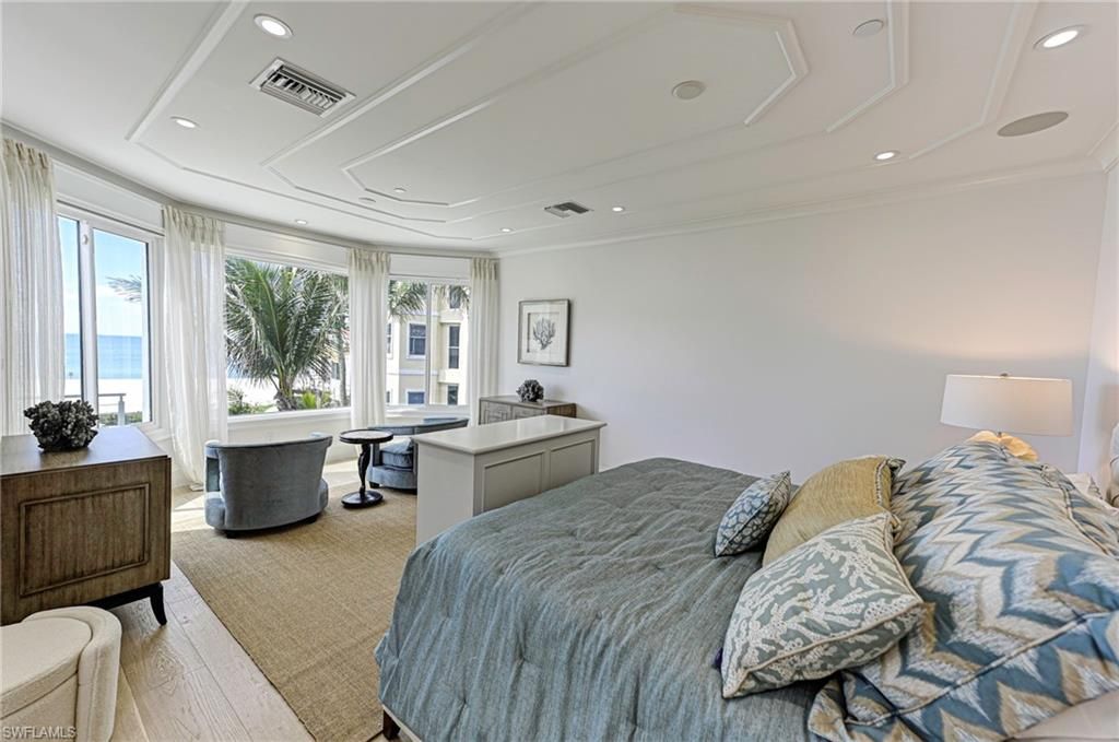 Bedroom, Home Office, Interior, Recessed Lighting, Water, Wood Texture Flooring