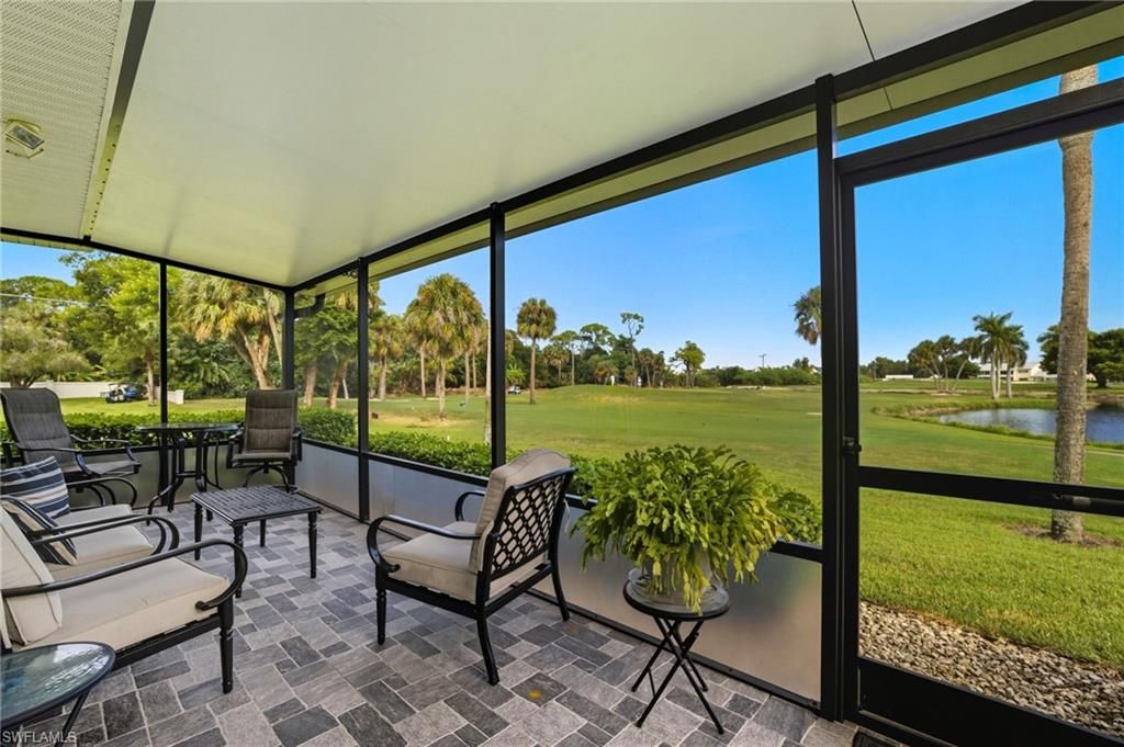 Interior, Sun Room, Water