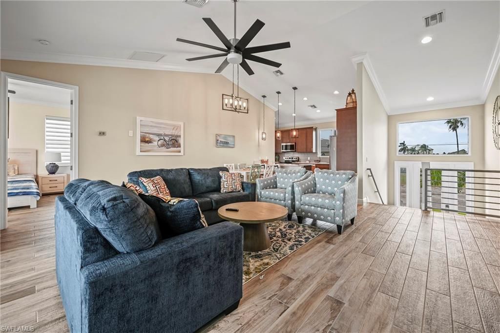 Interior, Kitchen, Living room, Pendant Lights, Recessed Lighting, Stainless Steel Appliances, Wood Texture Flooring