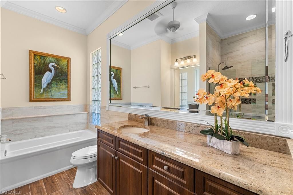 Bathroom, Interior, Recessed Lighting, Wood Texture Flooring