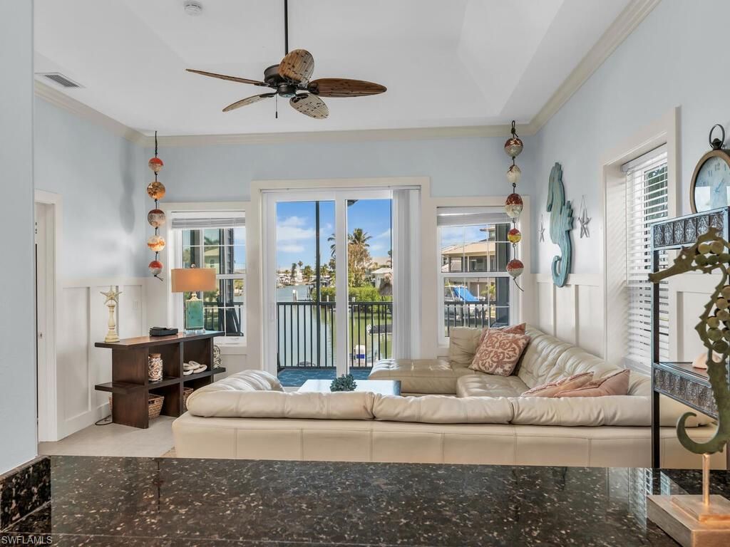 Interior, Living room, Pendant Lights, Water