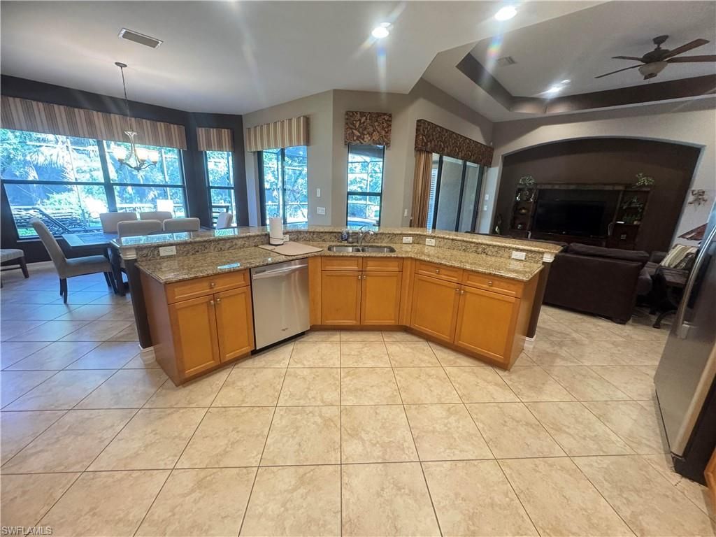 Dining room, Interior, Kitchen, Living room, Pendant Lights, Recessed Lighting
