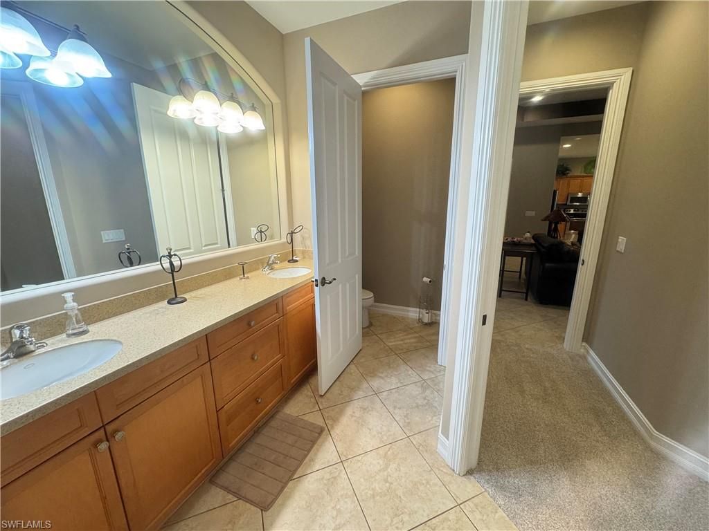 Bathroom, Dual Sink Vanities, Interior