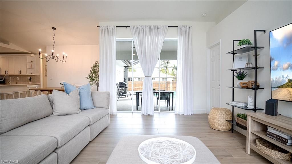 Chandelier, Interior, Living room, Pendant Lights, Wood Texture Flooring